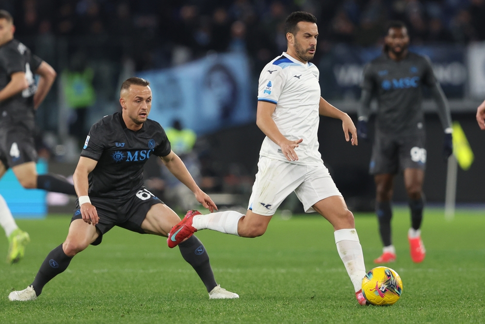 Rome,,Italy,15.02.2025,:,Stanislav,Lobotka,Of,Napoli,,Pedro,Rodríguez,Lazio-Napoli del 040126